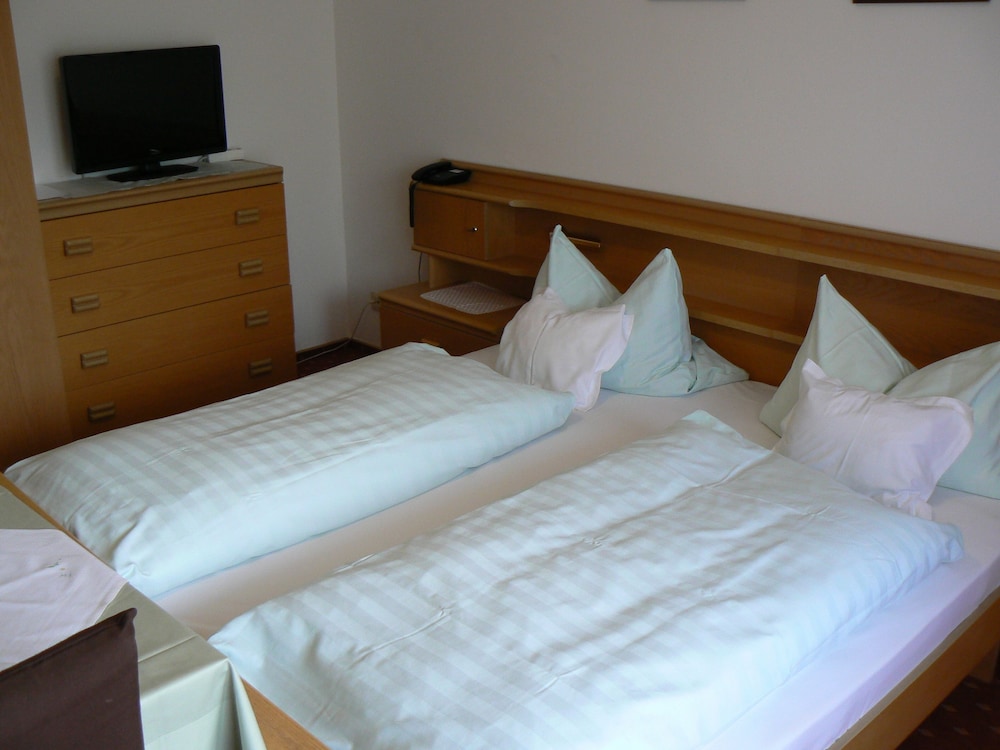 Pension Haus Evelyn & Haus Heidemarie