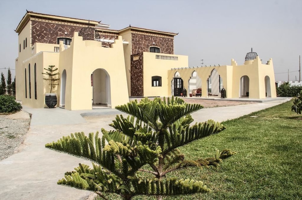Hotel Ayt Karoum - Image 1