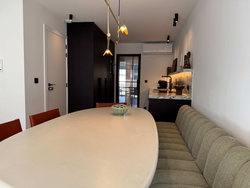 Huswell - Design Apartment With sea Views