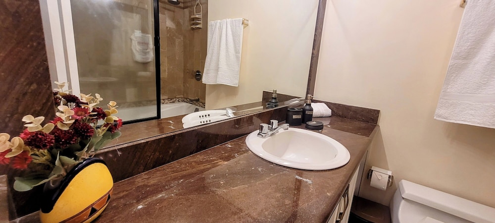 Fontana Suites