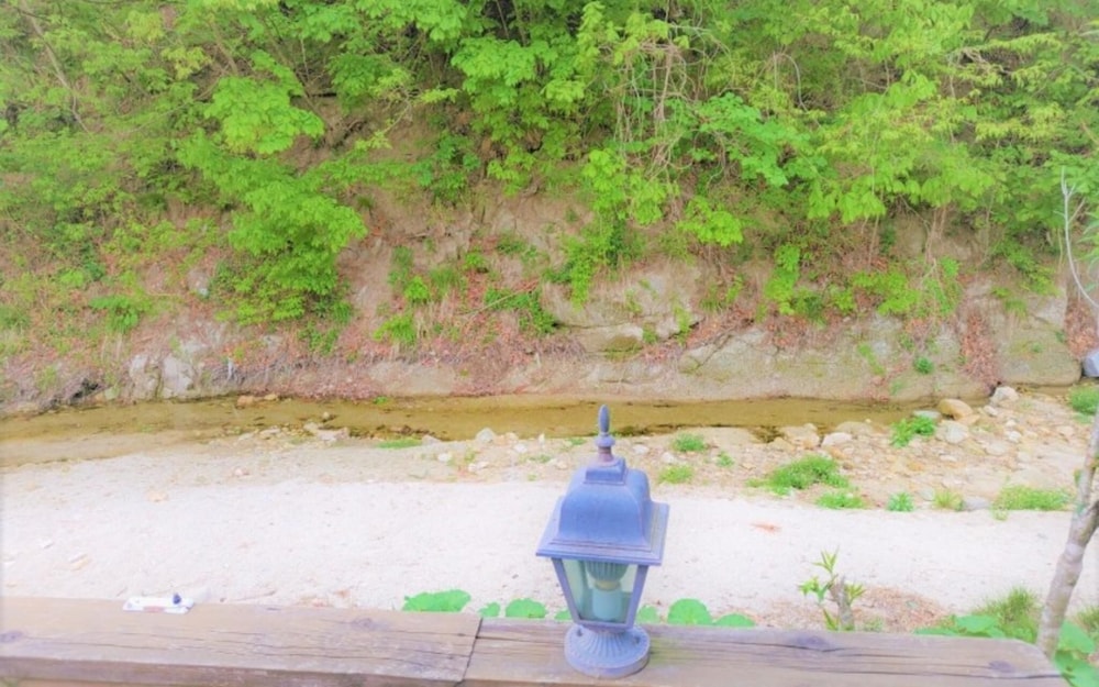 Gangneung Sinnaneun Pension view 2