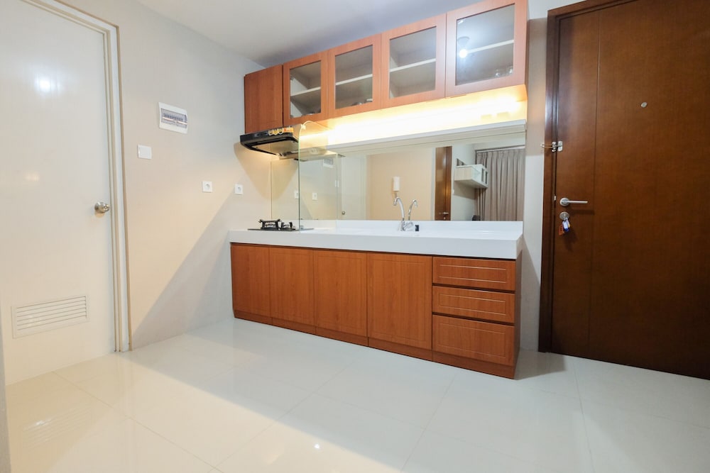 Great Location 1Br Signature Park Grande Apartment view 5