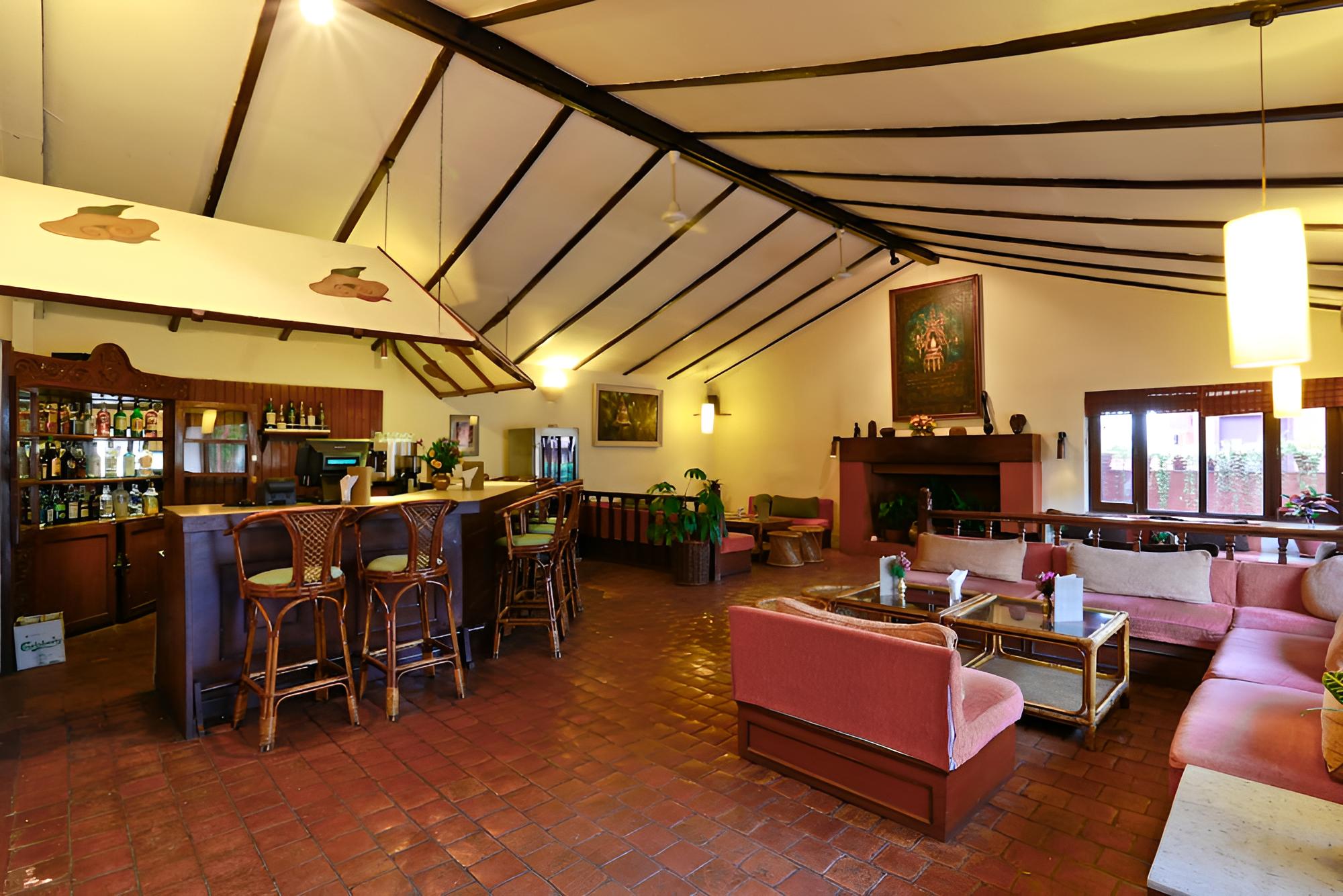 Summit Hotel