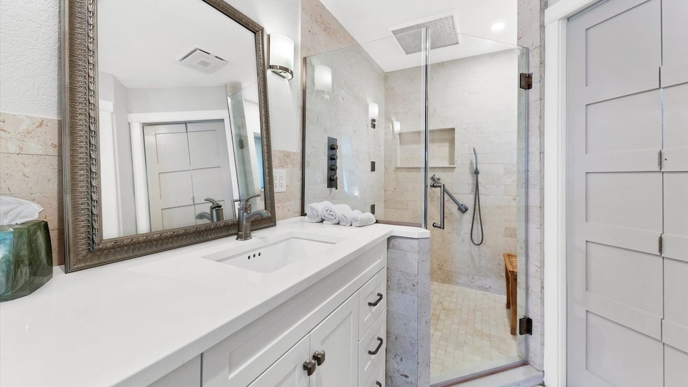 Punta Gorda Isles 3-Bedroom Private Pool Home on Canal with Dock 3 Home