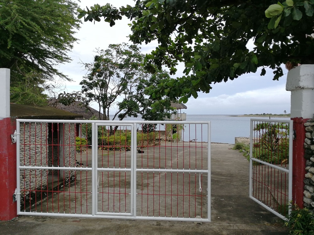 Beachview Pink Lodge