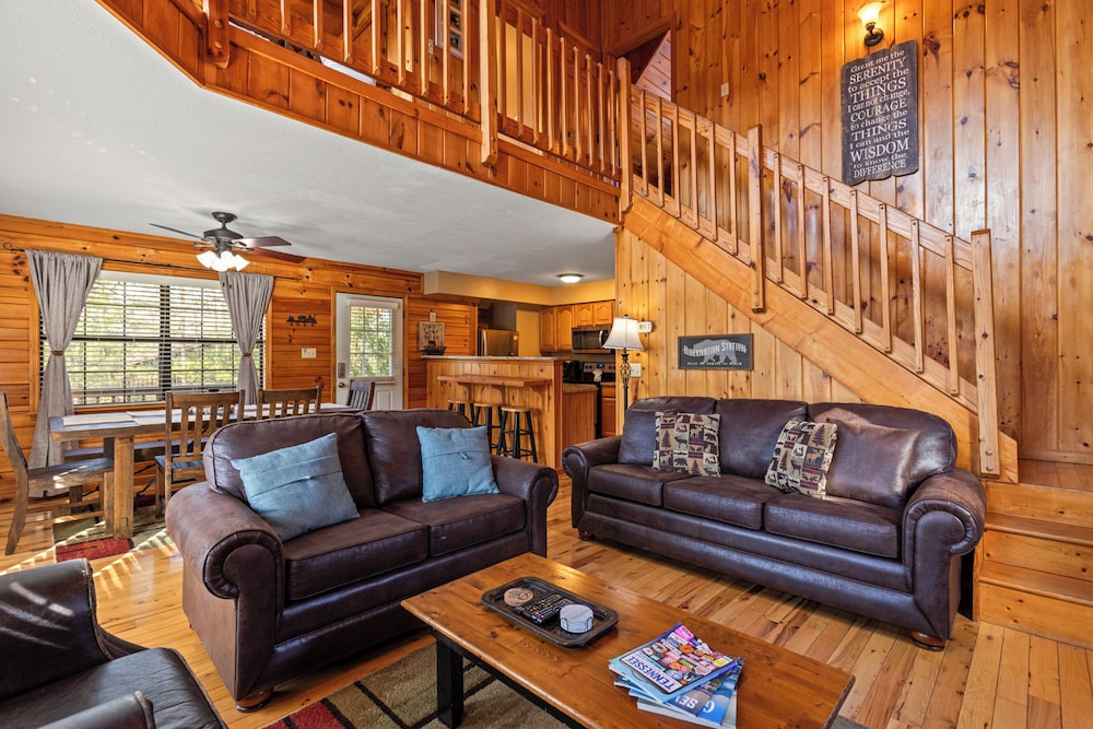 Bear Hideaway Cozy 3BR Cabin