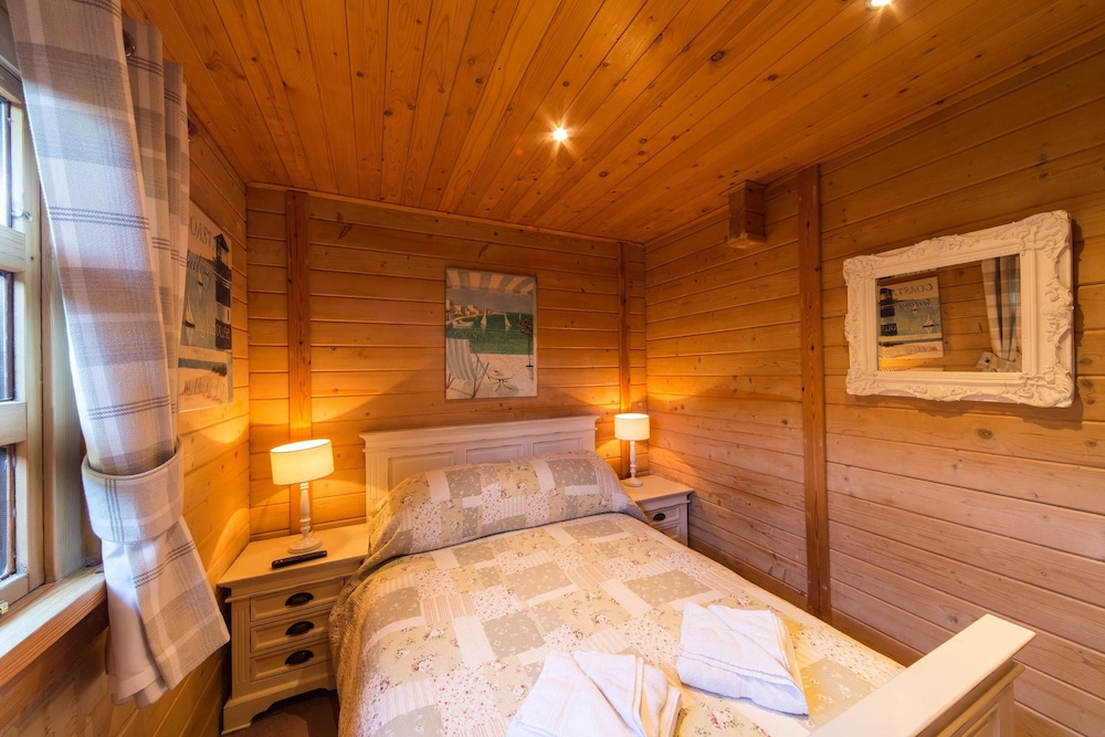 Herston Log Cabins and Holiday Lodges