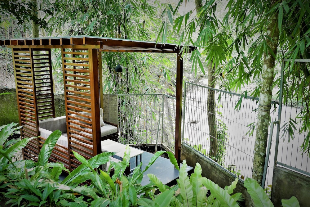 Villa Kendi, Glenmore - 11
