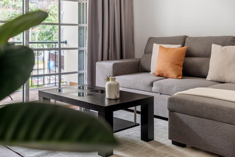 Pestana s Nest by Homie
