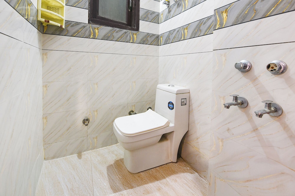 Fabhotel Comfort Home Stay