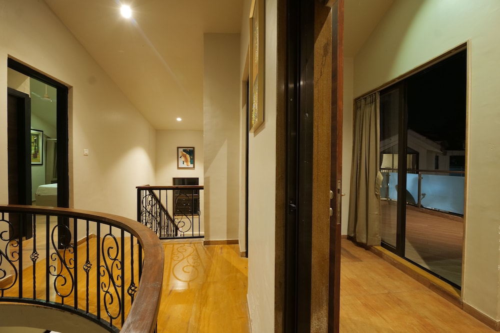 Sandal Wood Villa By 97RoyalVista view 5