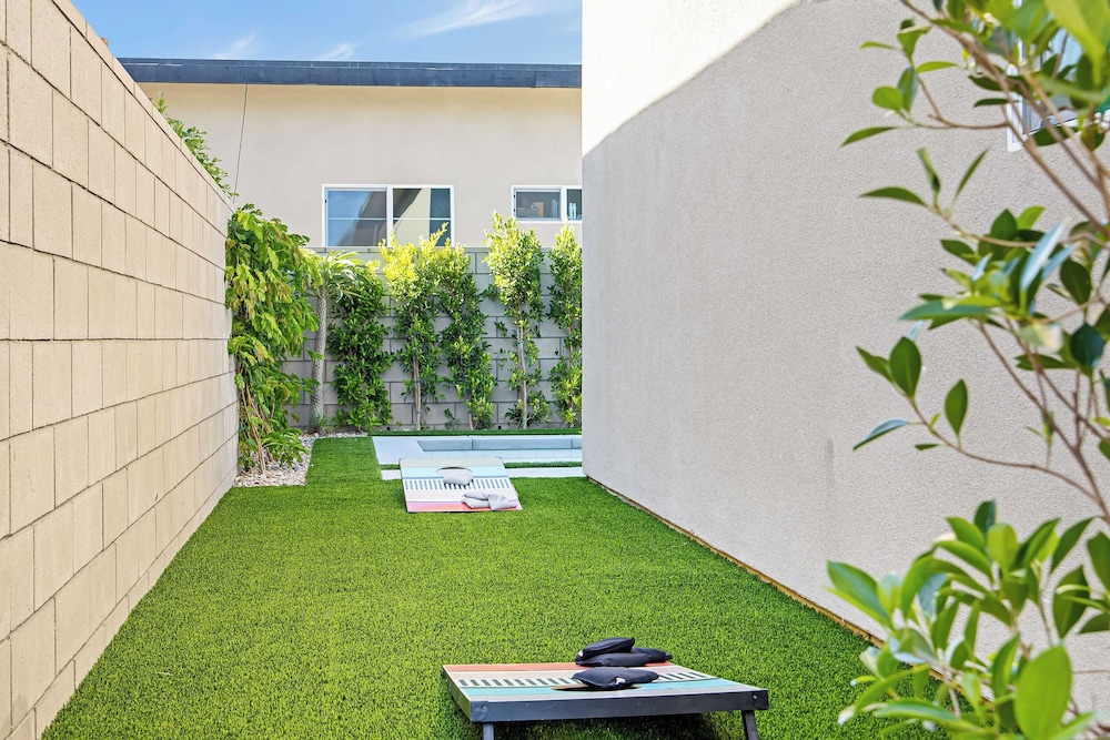 Lumen at Tahquitz: New Build With Pool, Fire Pit & Designer Interiors