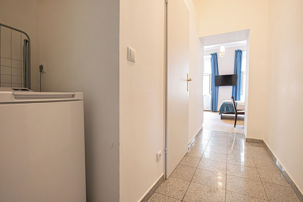 Simple 1BR Studio for a Relaxing Stay