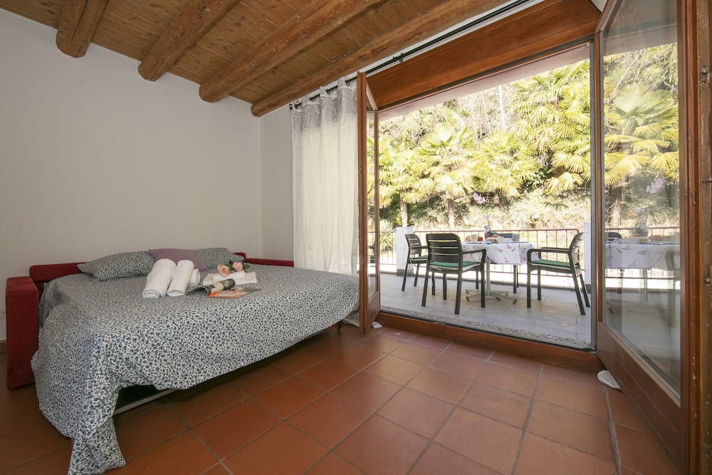 La Nocciolina view 2