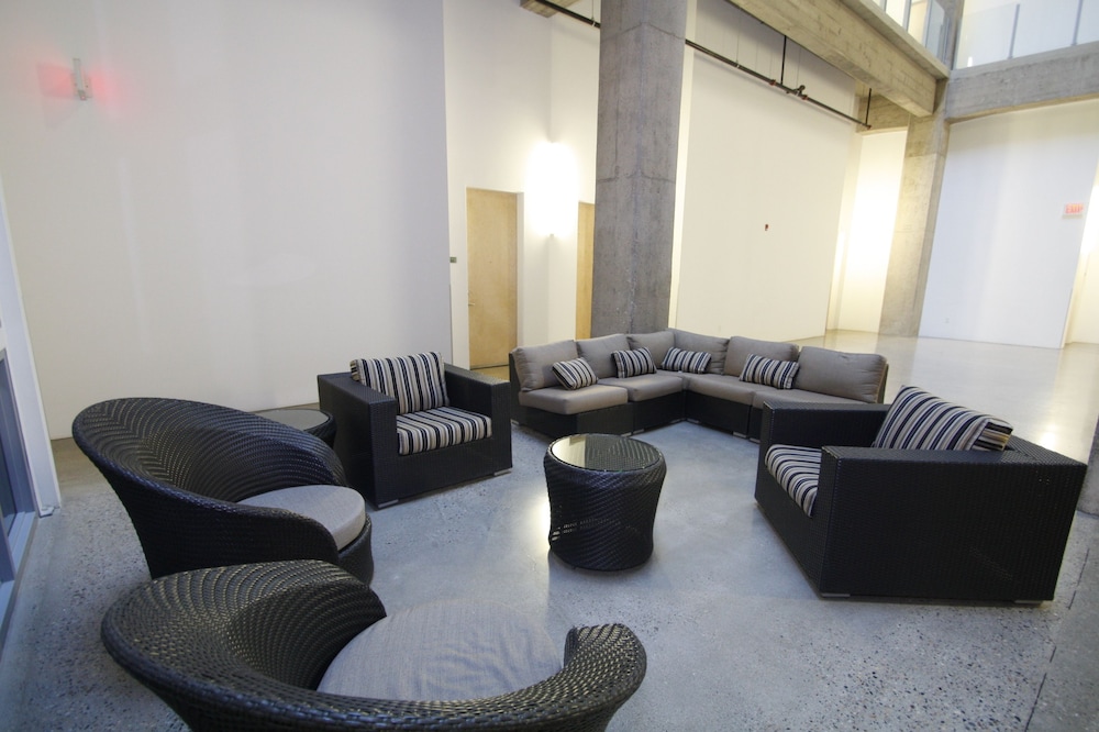 Downtown Loft Style Condo Heated Parking