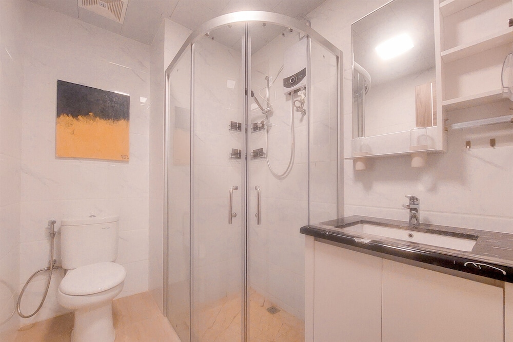 Spacious And Comfy 3Br Apartment Sky House Bsd