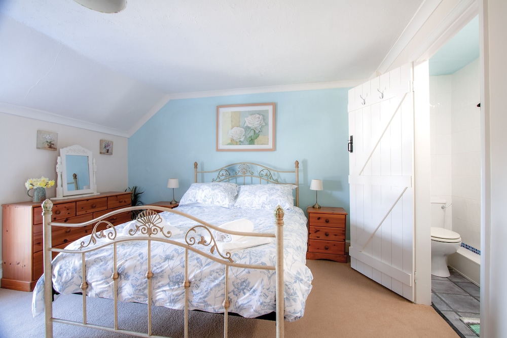 Berry Hall - Porty Eynon view 3