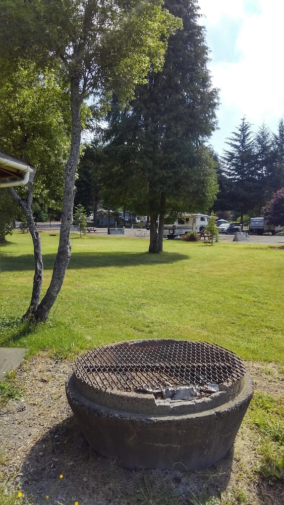 Redwood Meadows RV Resort and Cabins view 4