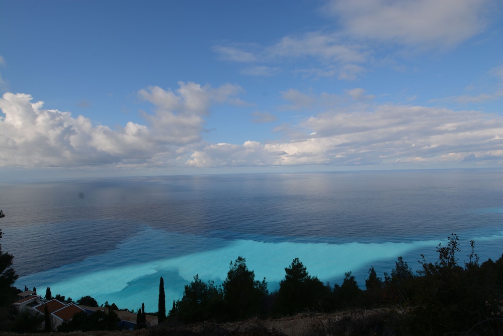 Okeanos Luxury Villas - Resort photo 4