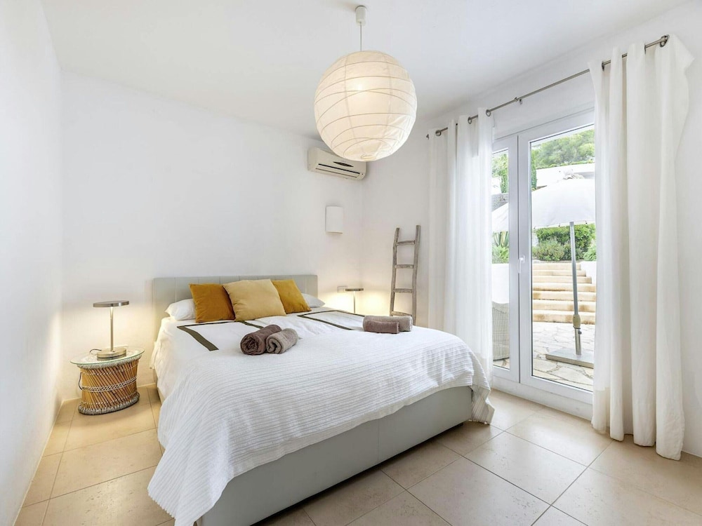 Holiday Home With Outdoor Barbecque
