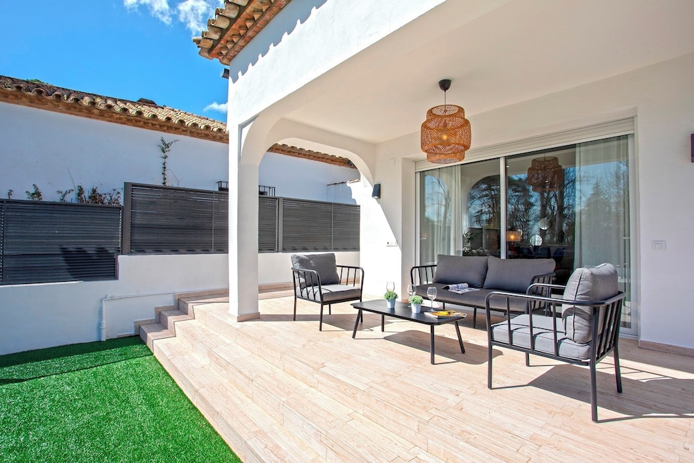 Genteel Home El Brillante
