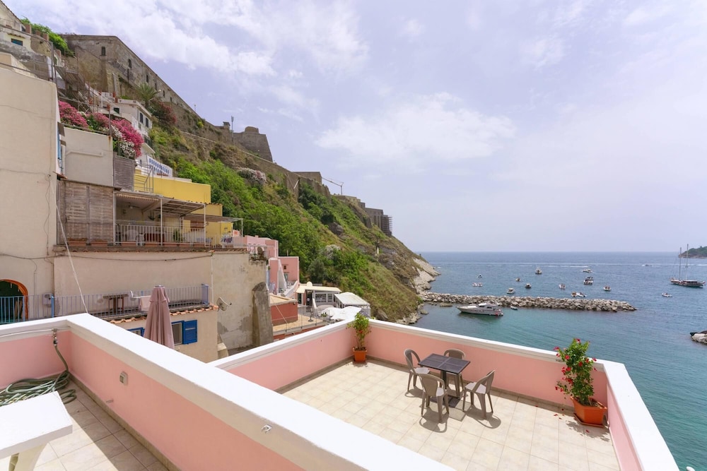 Corricella Moonlight House view 5