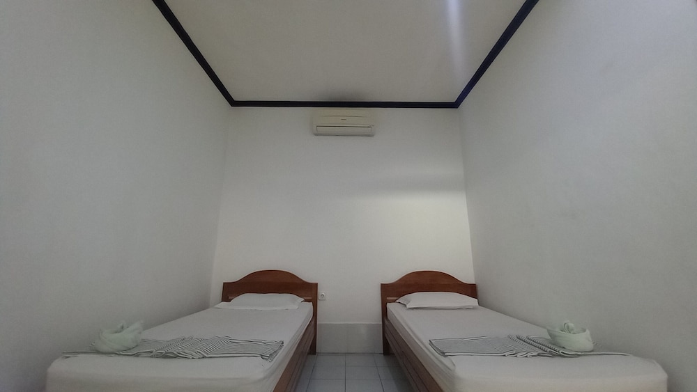 Hotel Bajo
