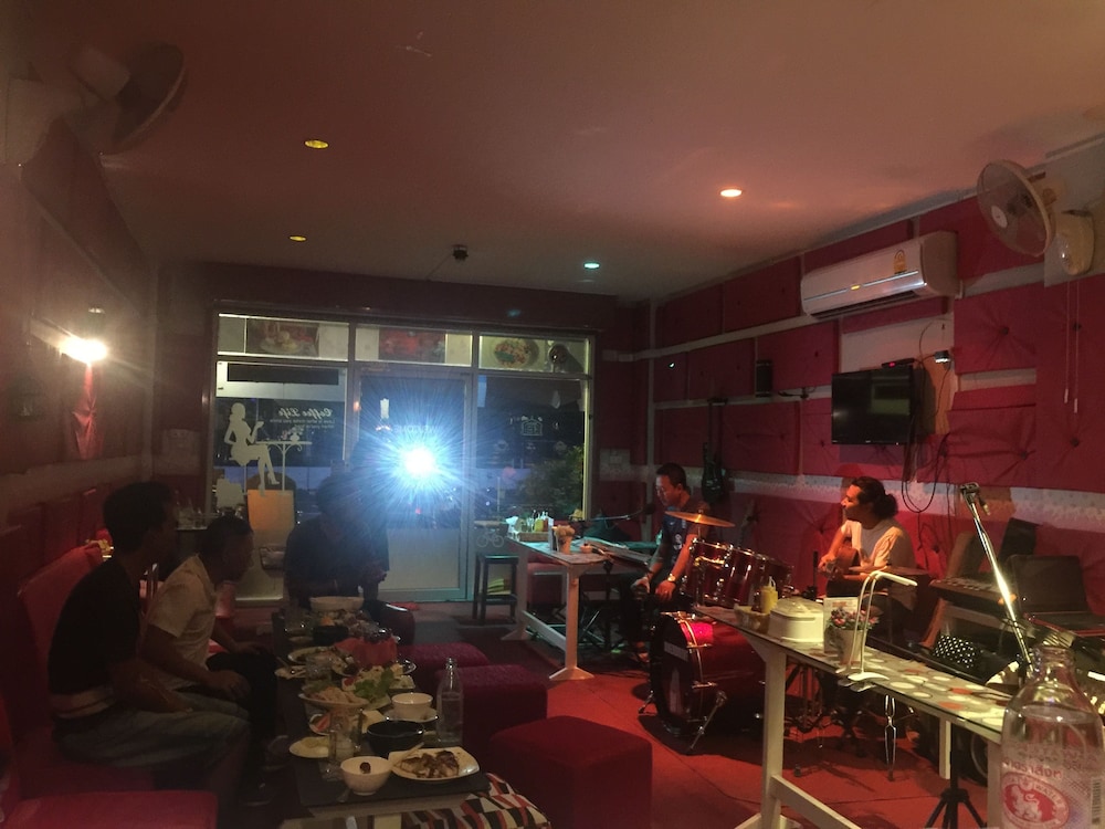 lounge