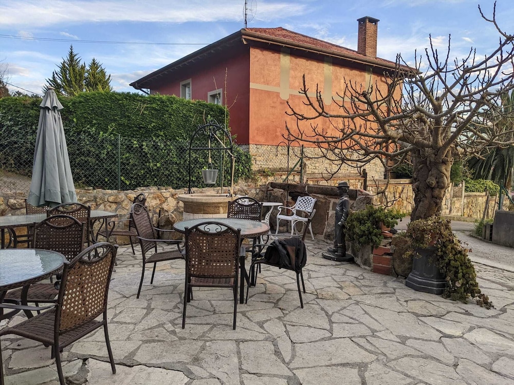 Casa Rural Bilbao Caserio Gondra