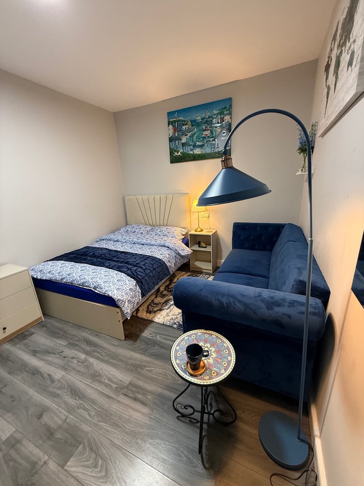 Coastal Comfort City Centre Condo