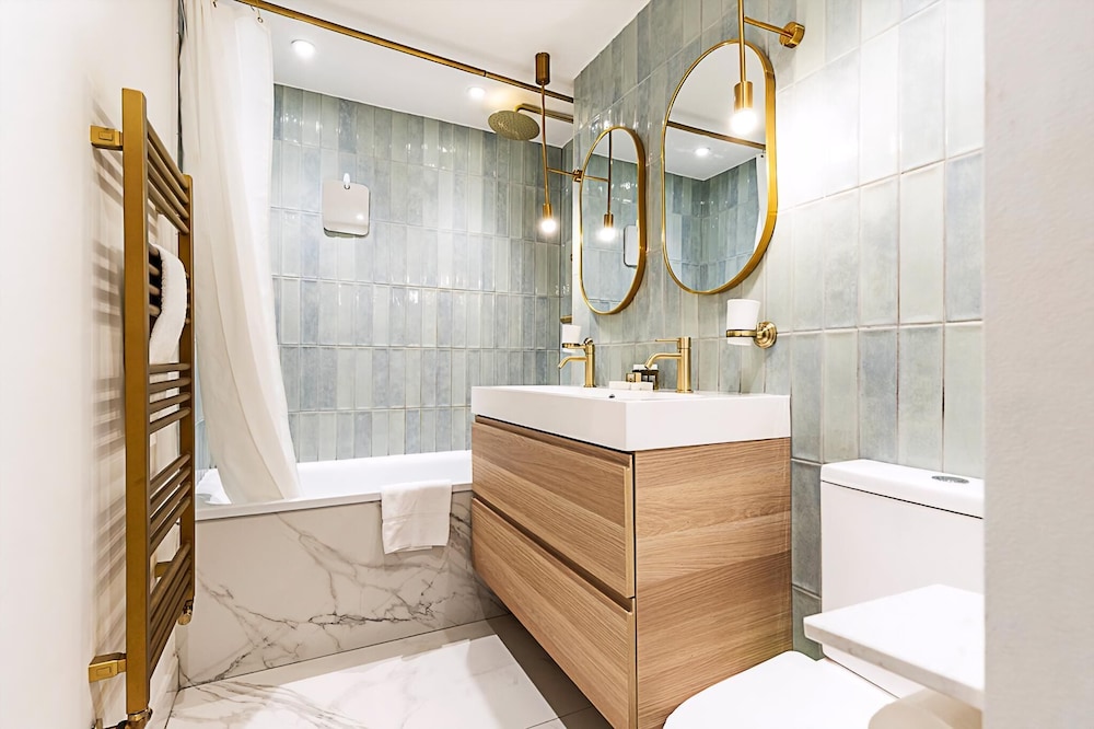 Stylish Islington Garden Flat Sleeps Four