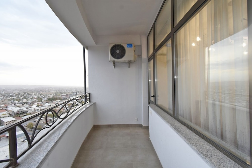 Luxury apartment on Tsitsernakaberd hgw
