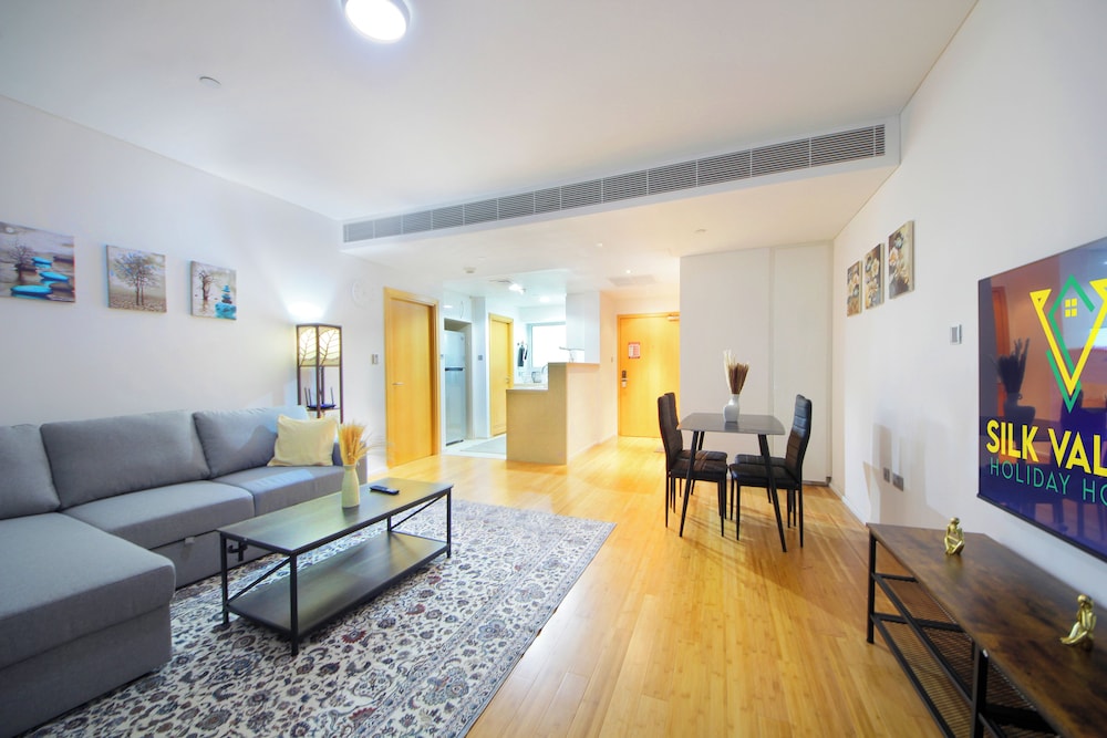Silk Valley - Luxury 1B near Raha Beach