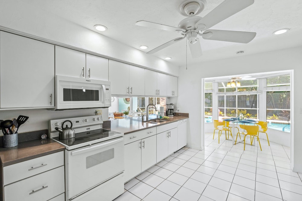 Sand Dollar Cottage