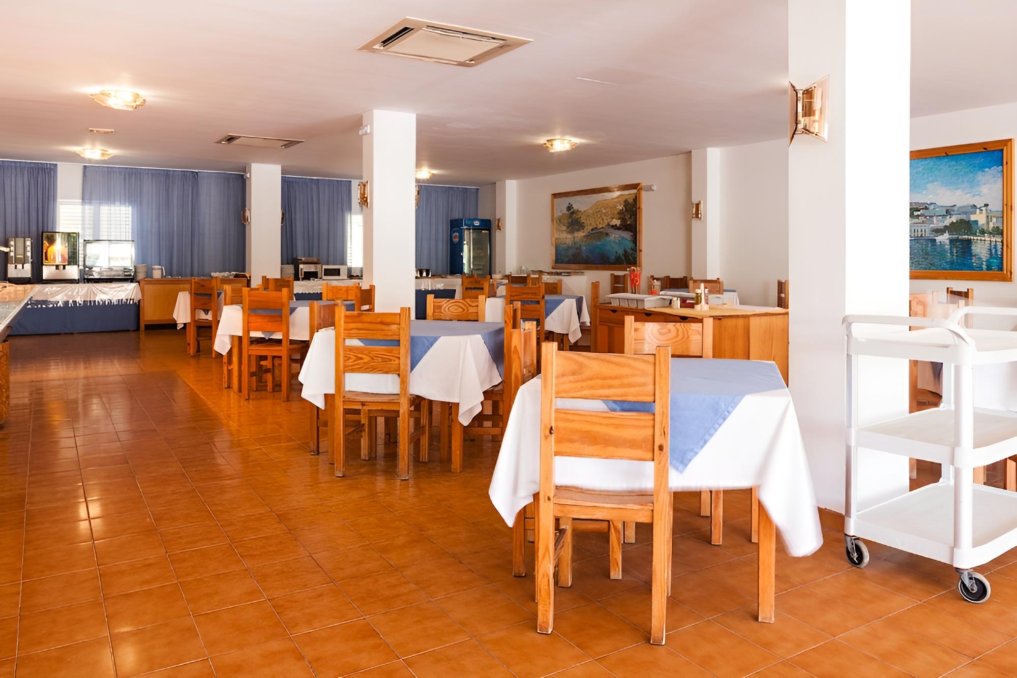 Aparthotel Puerto Cala Vadella