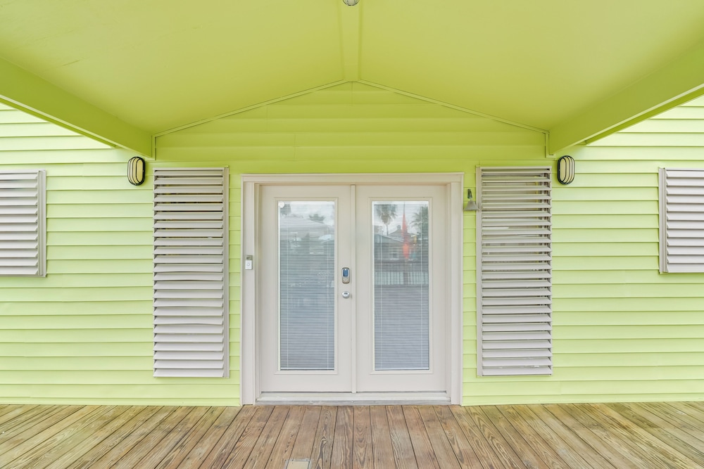 Private Dock & Kayaks: 'reel Fun in Sea Isle'