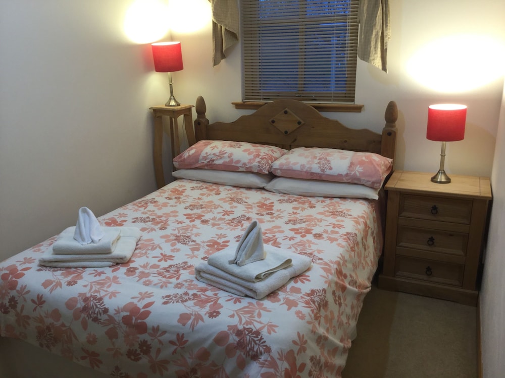 Inverness Apartments - Glen View