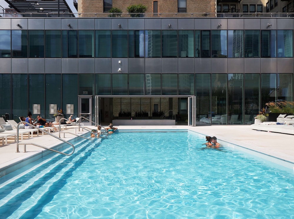 Panoramic Lake Views Premier Amenities for Groups