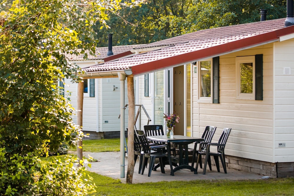 Chalet in Leukermeer by the Waterside