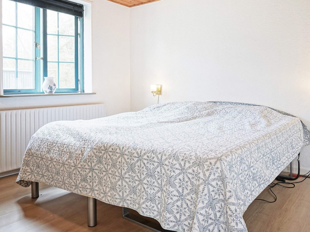 6 Person Holiday Home in Nexo view 4