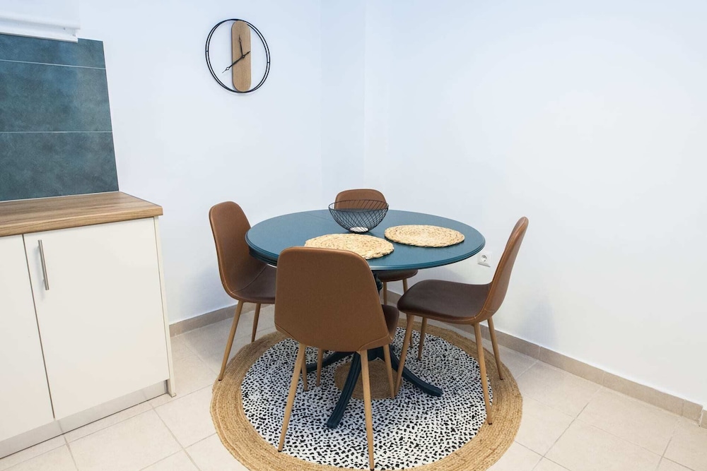 Beautiful 2 bedrooms apt at Filothei