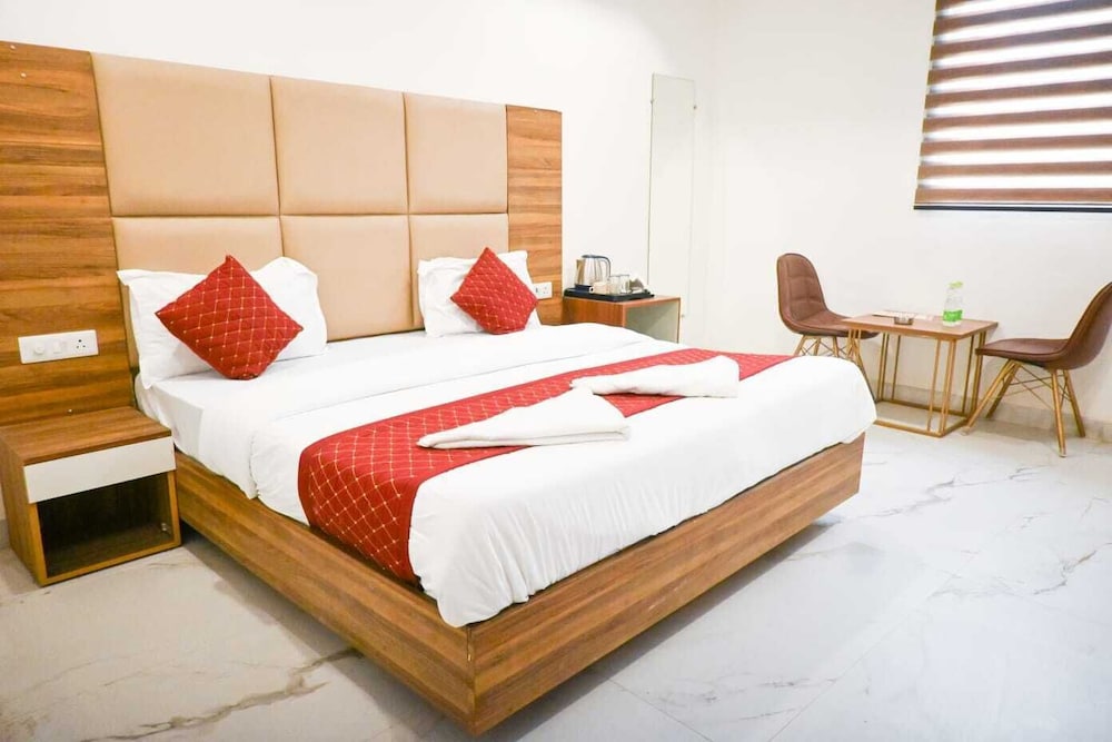 Hotel Yashobhoomi Inn