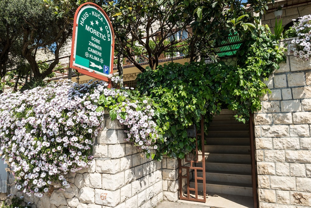 Guesthouse Moretić