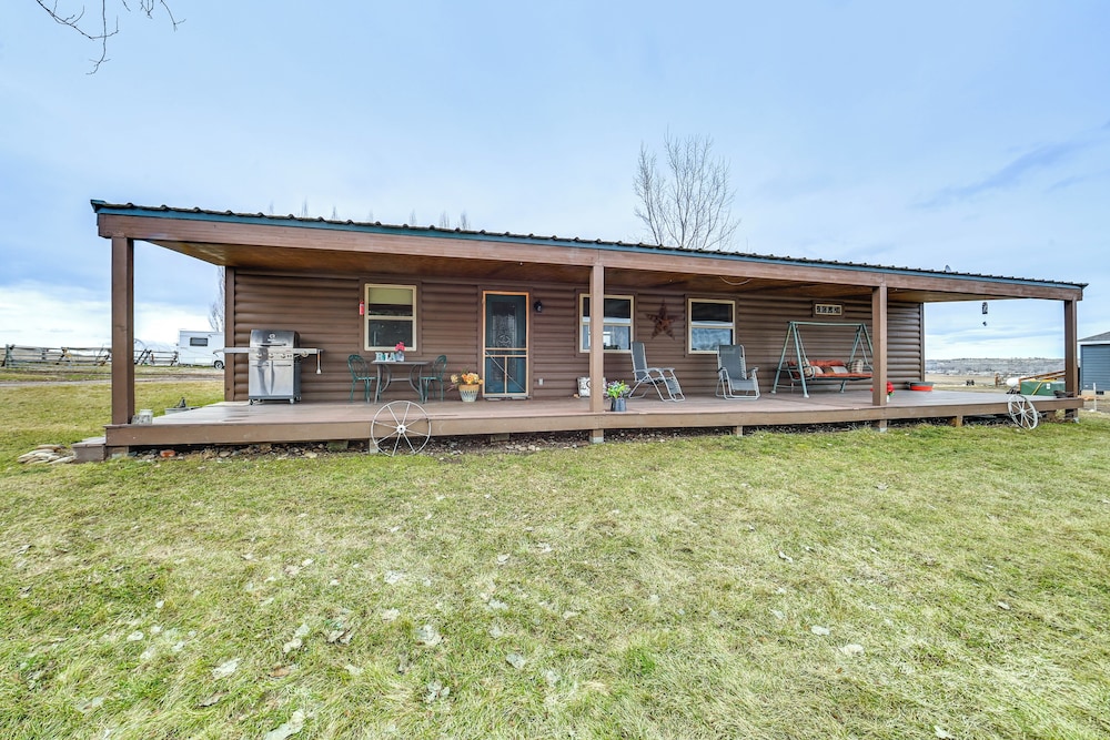 Pond Access & Deck: Peaceful Ballantine Getaway!