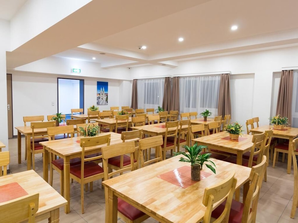 Win Budget B&B