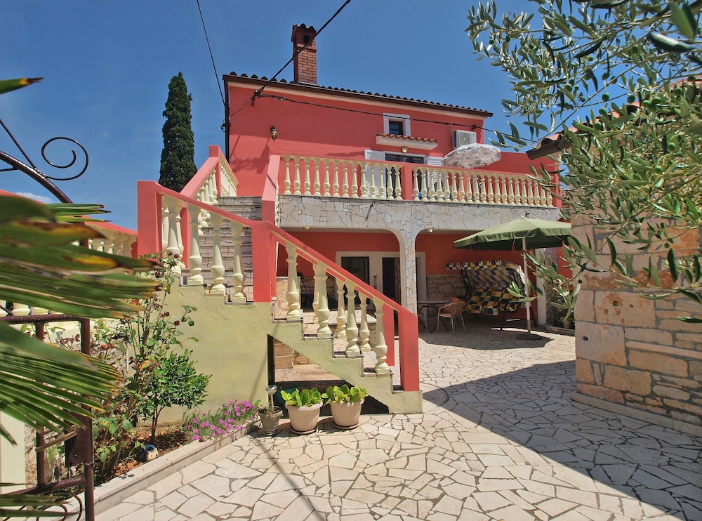 House 1716