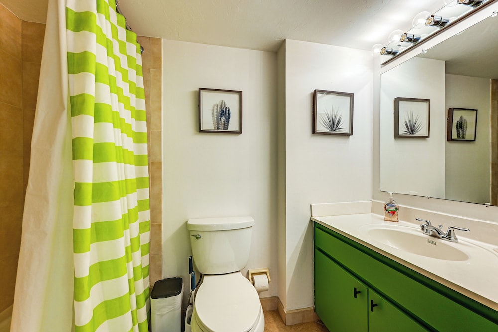 Oceanside Marco Island Retreat: Pool & Tennis!