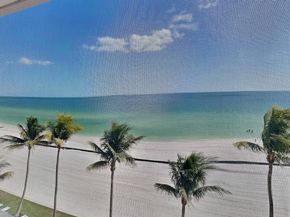 Seaside 5 by Distinctive Beach Rentals