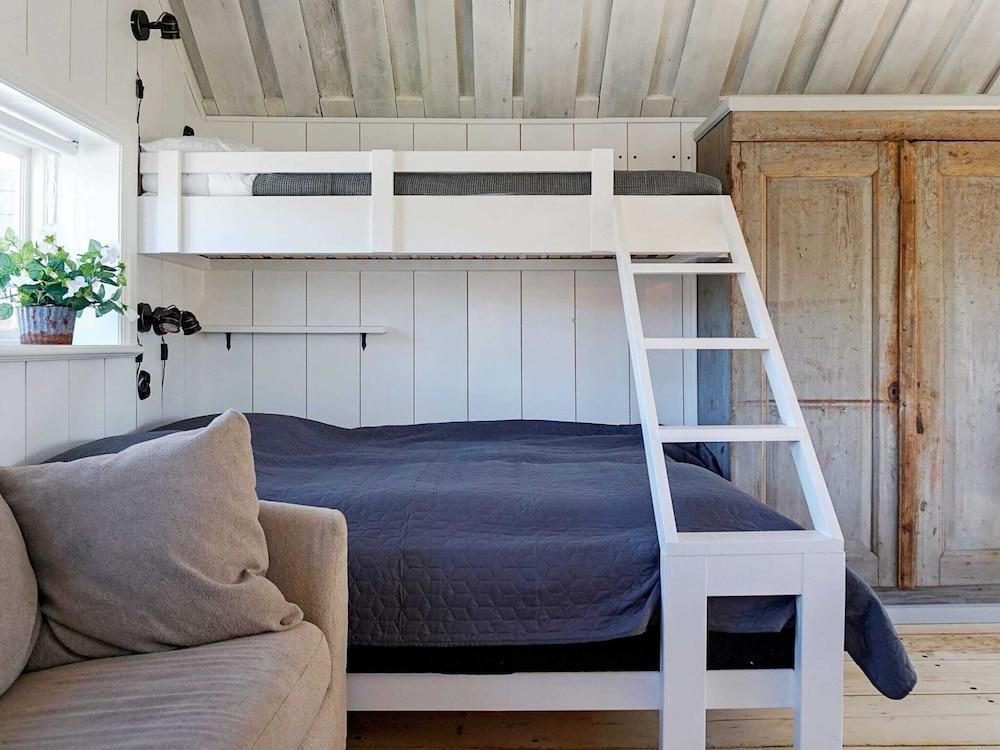 5 Person Holiday Home in Mellosa