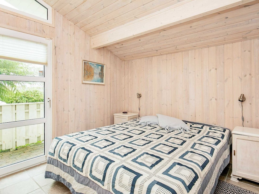 6 Person Holiday Home in Hjorring